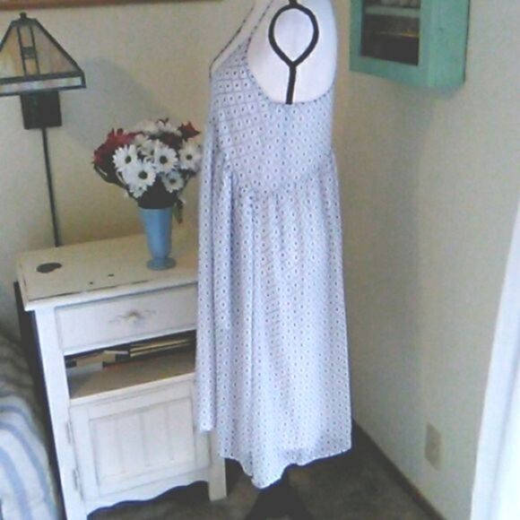 Olivaceous Sundress - Picture 4 of 11